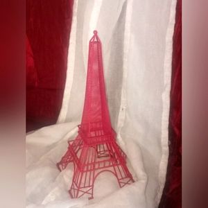 Hot pink Eiffel tower